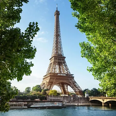 Studio_ Champs-élysées *